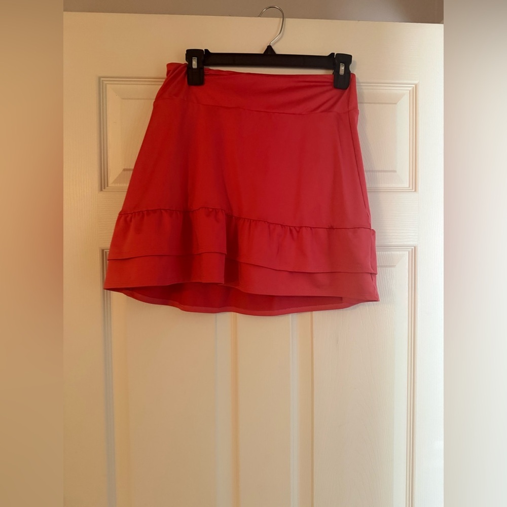 Crown & Ivy Coral Layered Mini Skirt